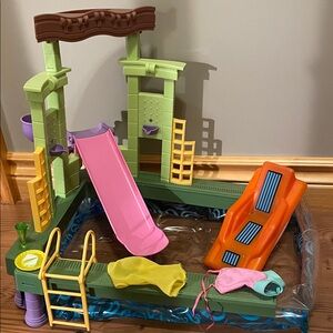 Barbie Fabulous Fountain Pool with Orange Pool Raft Chaise Lounge